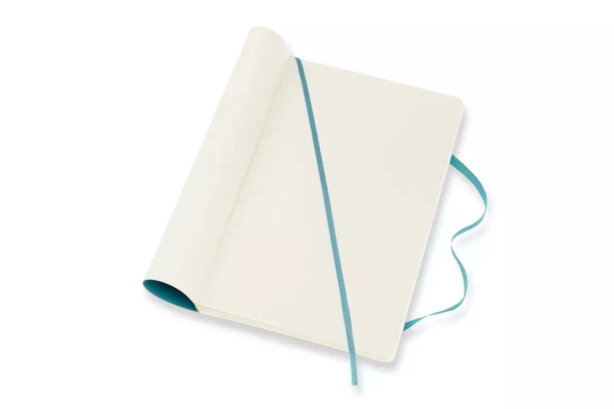 Een Moleskine Plain Soft Cover Notebook Large Reef Blue koop je bij Moleskine.nl